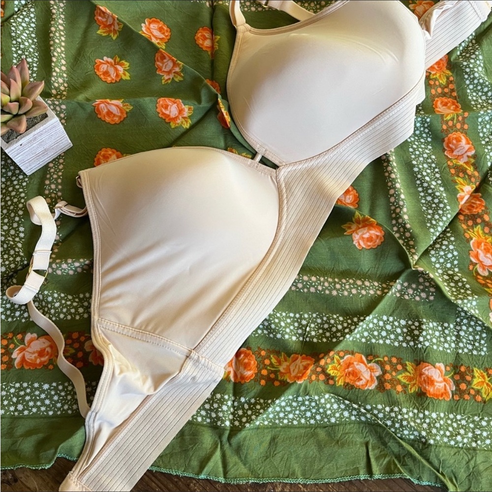 NWOT 2 for 1 - Lively The Spacer Bra - Toasted Almond & Terracotta